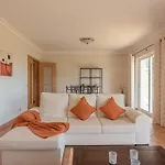 Castelo - Cosy Modern - 500m From Castelo *