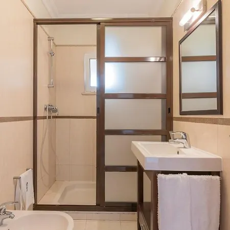 Castelo - Cosy Modern - 500m From Castelo Албуфейра