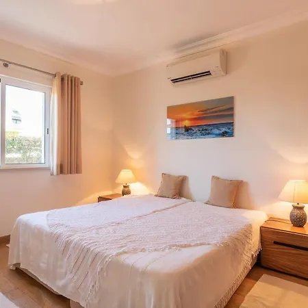 Вилла Castelo - Cosy Modern - 500m From Castelo *