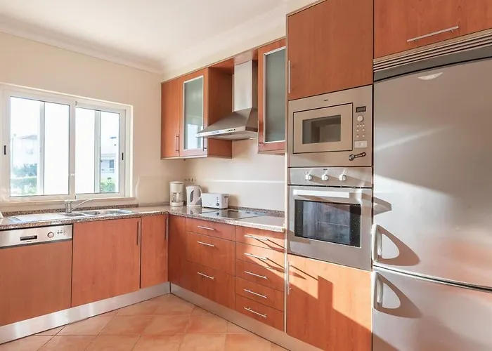 Вилла Castelo - Cosy Modern - 500m From Castelo Албуфейра