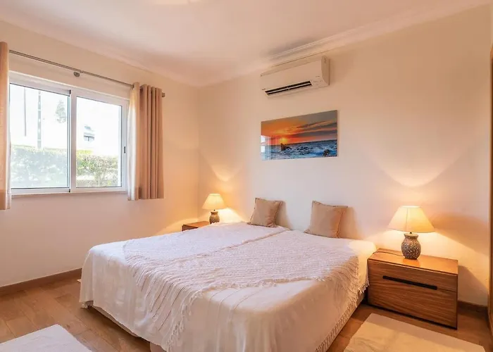 Вилла Castelo - Cosy Modern - 500m From Castelo *