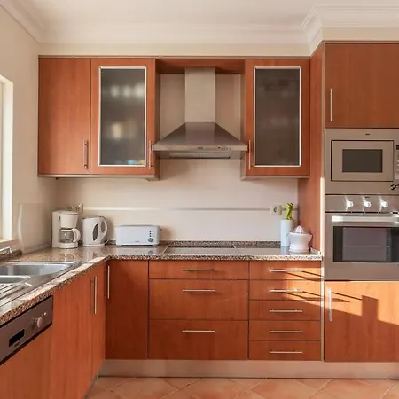 Castelo - Cosy Modern - 500m From Castelo Villa *