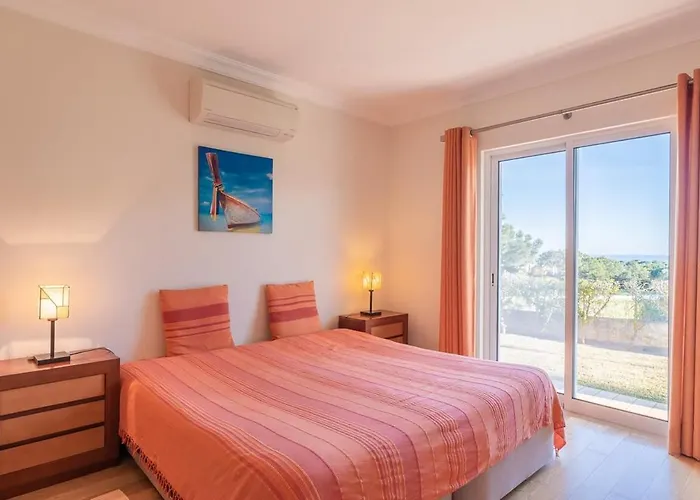 Castelo - Cosy Modern - 500m From Castelo Villa Albufeira